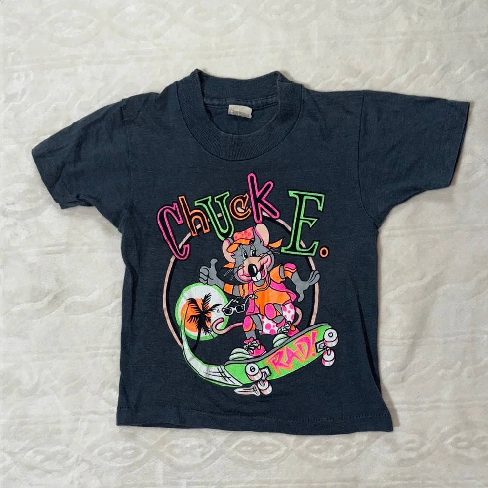 1990’s vintage‎ Chuck-E-Cheese kids shirt
